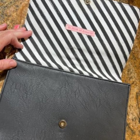 House of Disaster Purse Floral Very Good Condition 10 W 8 H - Picture 3 of 4